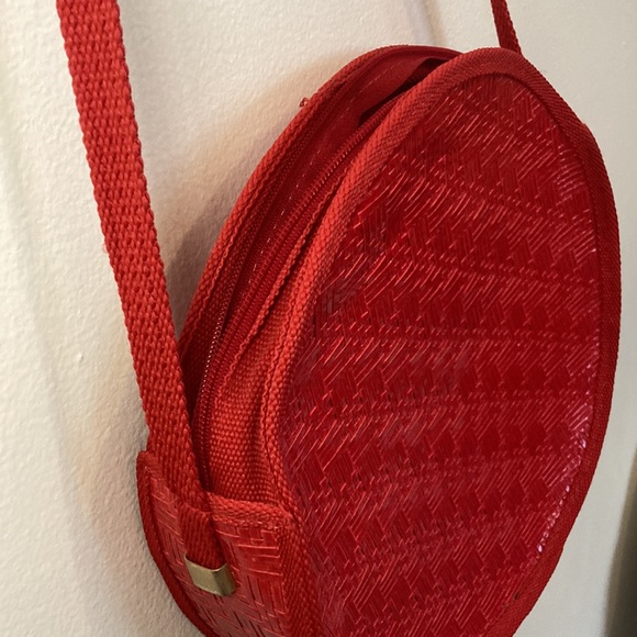 Vintage Italian Woven Round Red Shoulder Bag Crossbody Purse / Novelli Florence - Picture 5 of 11
